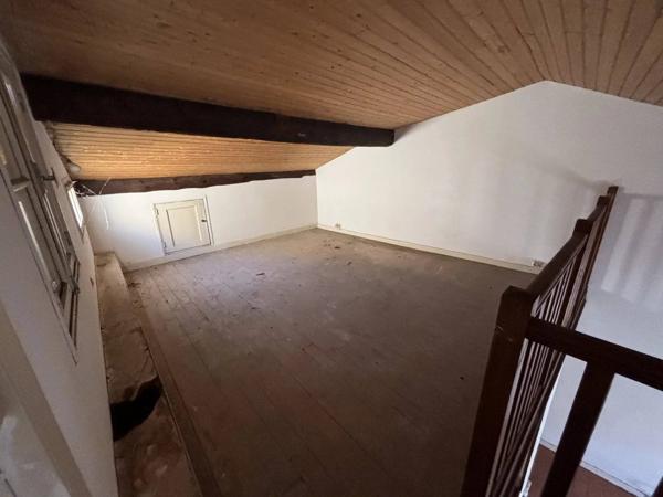 Remise avec habitation T3