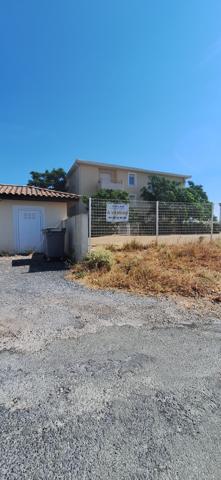 Appartement de type 3 dans une résidence fermée avec piscine
