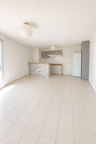 Appartement de type 3 dans une résidence fermée avec piscine