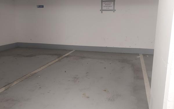 Stationnement à vendre    12 m2 Noisy-le-Grand