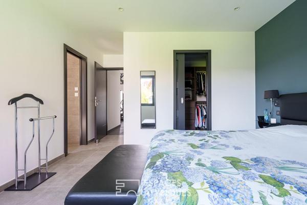 Maison d’architecte contemporaine de plain-pied avec jardin aux portes de Nancy