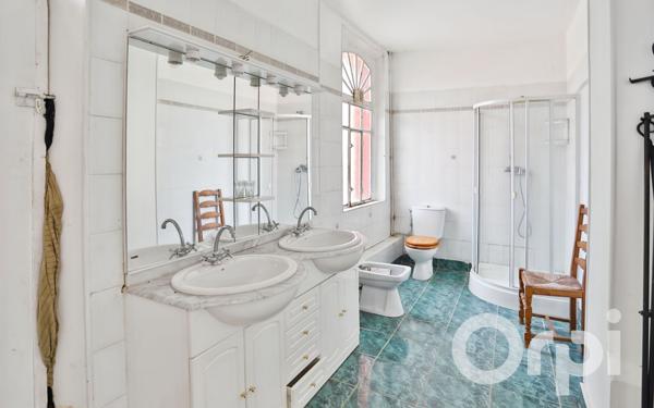 Maison à vendre    12 pièces •  Gournay-en-Bray