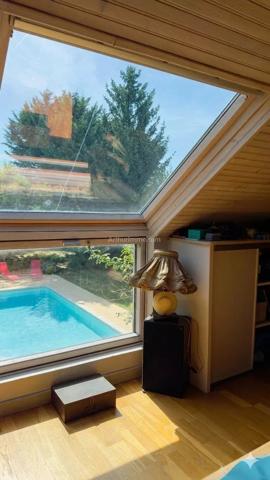 Vente                                                      Maison
                        
                     8 pièces                      170 m2                     à Pringy