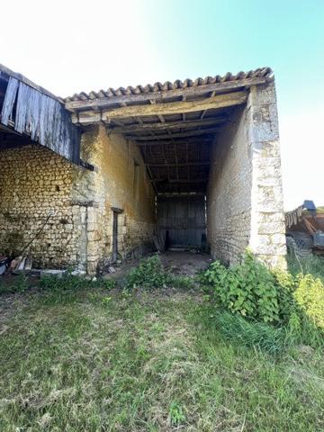 Maison à vendre |  Saint-Bonnet-sur-Gironde |  4 pièces | 120 m²