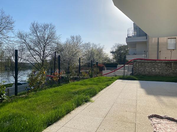 Sublime appartement avec vue imprenable sur la Loire à Saint-Jean-de-la-Ruelle