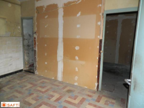 Maison de ville, à rénover, volumes vides