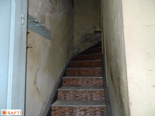 Maison de ville, à rénover, volumes vides