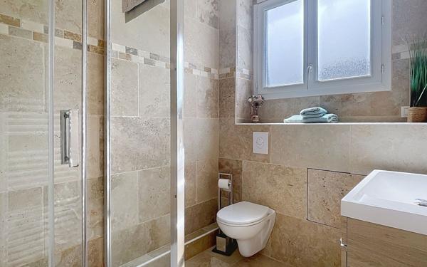 Maison à vendre    4 pièces •  Saint-Raphaël