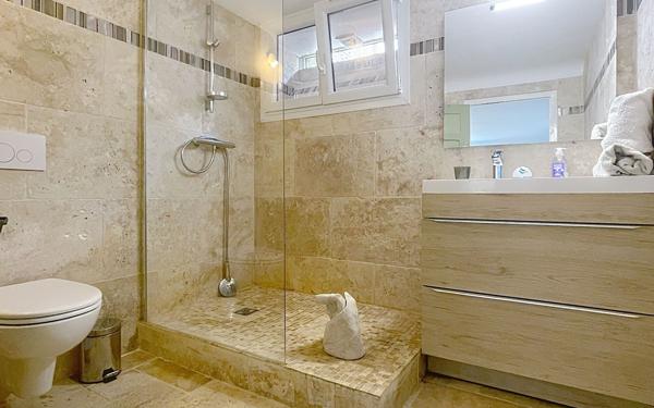 Maison à vendre    4 pièces •  Saint-Raphaël