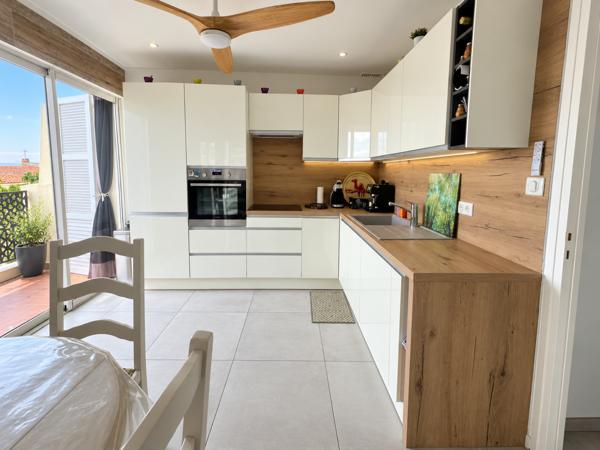 Appartement 4 pièces à louer St Pierre la Mer - 11560 / Réf: 01-4765