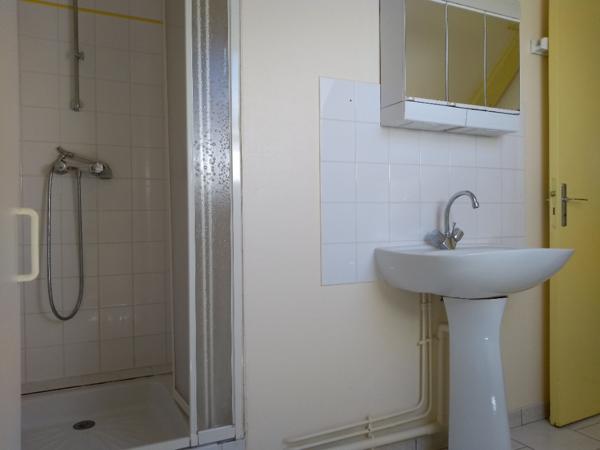 STUDIO LA ROCHE POSAY - rue calme ! [REF. 5713]