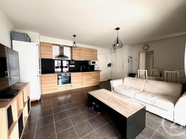 Appartement F3 à vendre  3 pièces - 56 m2 LA LONDE LES MAURES - 83