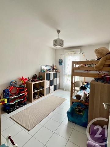 Appartement F3 à vendre  3 pièces - 56 m2 LA LONDE LES MAURES - 83