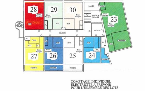 Immeuble à vendre    40 pièces • 906 m2 Simiane-Collongue