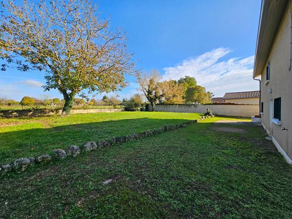 Maison à vendre Voeuil Et Giget 16400