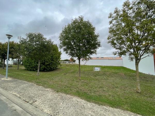 Terrain 495m 2 PERIGNY