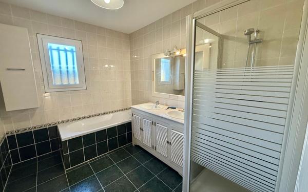 Maison à vendre    5 pièces •  Castres