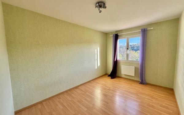 Maison à vendre    5 pièces •  Castres