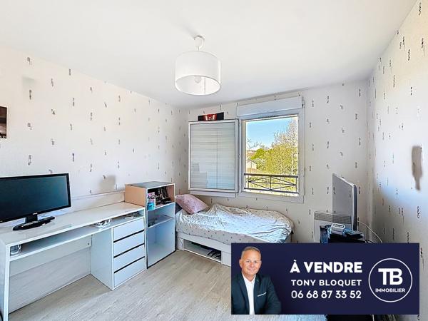 Villefontaine (38090) VILLEFONTAINE - T2 DERNIER ETAGE - BALCON - PARKING EN SOUS-SOL