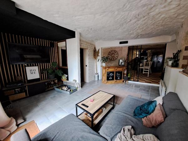 Maison semi-troglodyte de caractère – 125 m² – Fort potentiel – Saint-Étienne-de-Chigny