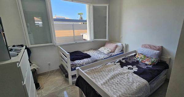 pavillon  plain pied 86 m2 habitables, 3 chambres, terrain 558 m2