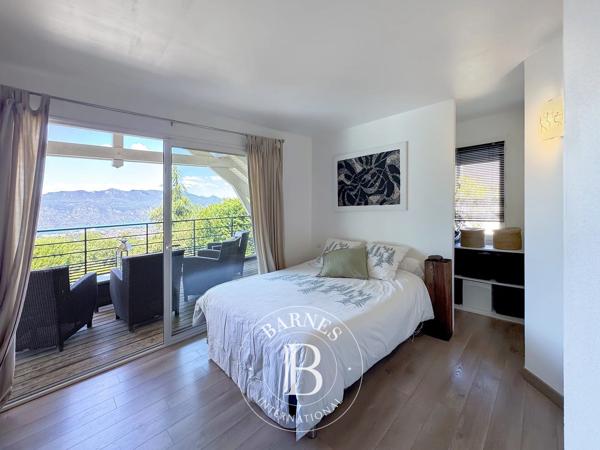 Aix-les-Bains, Maison 4 Chambres -  245 m² à vendre