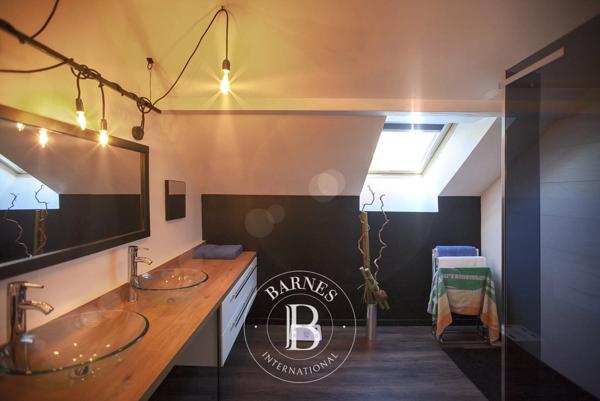 Aix-les-Bains, Maison 4 Chambres -  245 m² à vendre