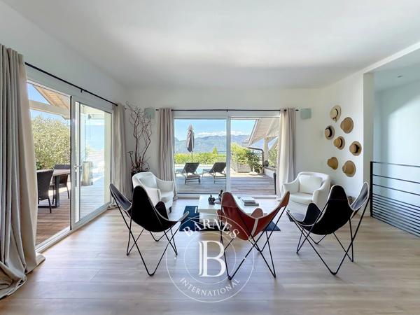 Aix-les-Bains, Maison 4 Chambres -  245 m² à vendre