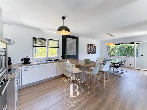 Aix-les-Bains, Maison 4 Chambres -  245 m² à vendre