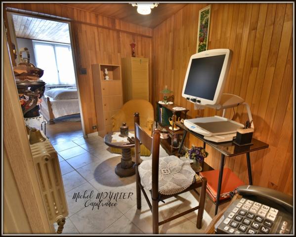 Appartement de 97 m² dans une maison de 600 m² de potentiel énorme, (05), à LA ROCHE DE RAME