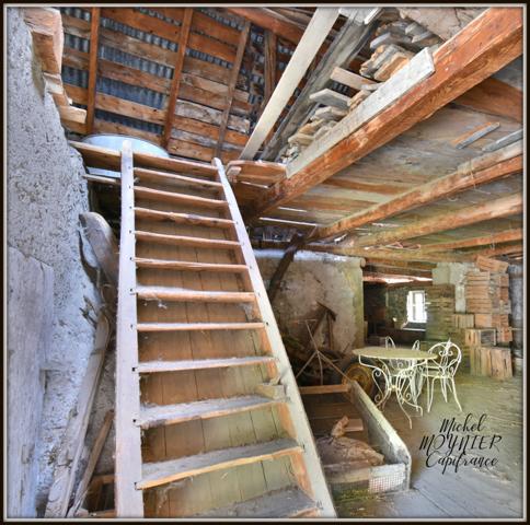 Appartement de 97 m² dans une maison de 600 m² de potentiel énorme, (05), à LA ROCHE DE RAME