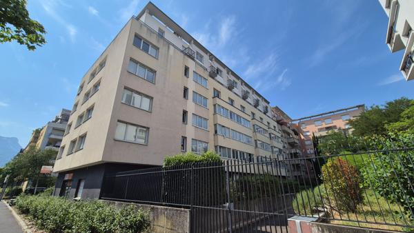 Appartement Grenoble 1 pièce(s) 19.7 m2