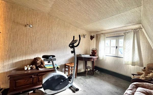 Maison à vendre    5 pièces • 103 m2 Saint-Léger-du-Bourg-Denis