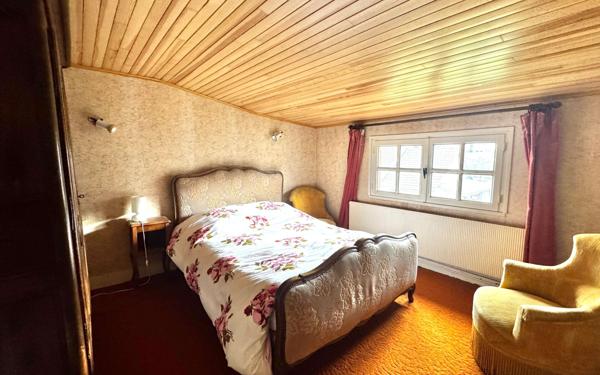 Maison à vendre    5 pièces • 103 m2 Saint-Léger-du-Bourg-Denis