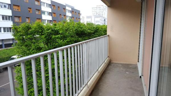 Appartement à louer 2 pièces 65.49m²