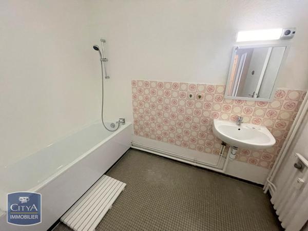 Appartement à louer 2 pièces 65.49m²