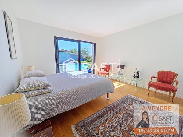 Sublime propriété contemporaine T6 sur les coteaux