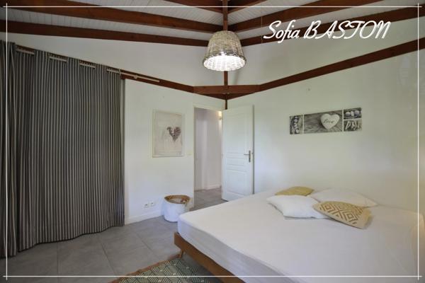 LES TROIS ILETS VILLA P6 bis -165 m² Hab / - Terrain de 986,00 m² - Piscine - Plain pied - A Vendre Martinique (972),