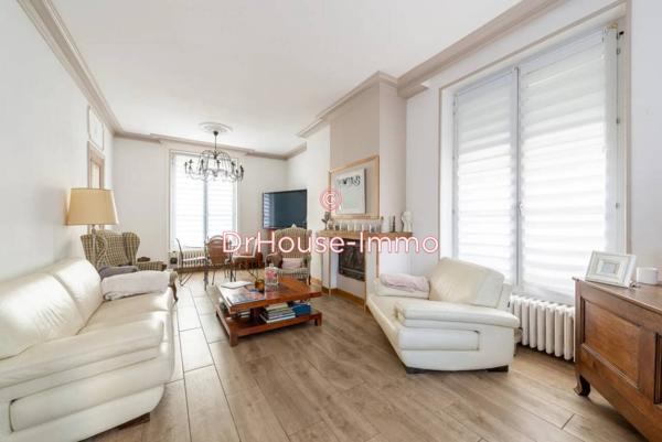 Maison à vendre 8 pièces de 220 m²