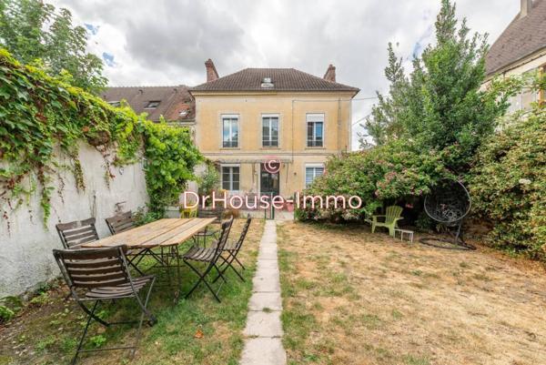 Maison à vendre 8 pièces de 220 m²