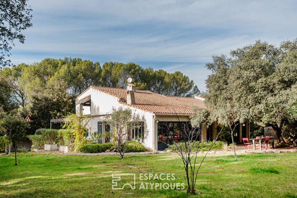 Propriété de charme dans un environnement boisé avec piscine et maison d’hôtes