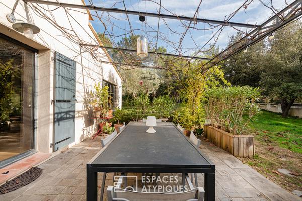 Propriété de charme dans un environnement boisé avec piscine et maison d’hôtes