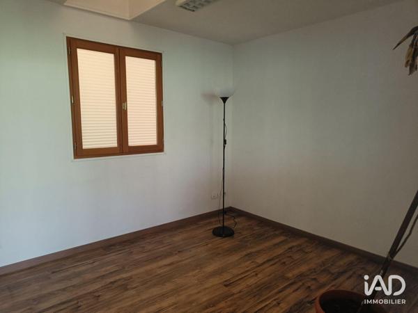 Location bureaux 100 m² Chaudon