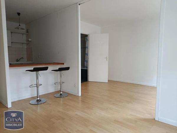 Appartement à louer 1 pièce 33.25m² Lille (59000)