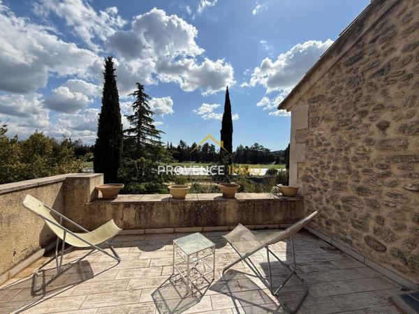 Sénas (13560) Mas mitoyen à la campagne à Sénas : Deux lots disponibles dans un même mas de caractère