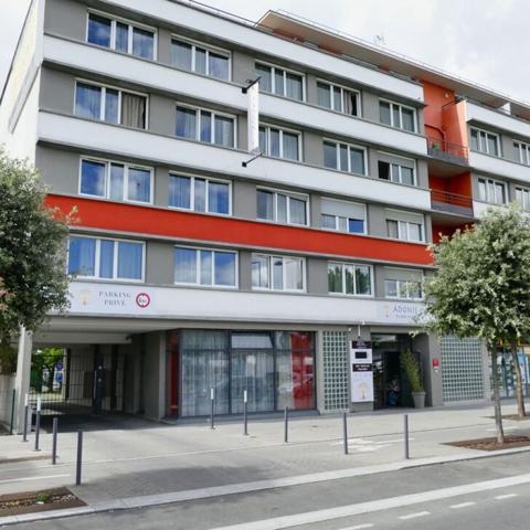 INVESTISSEMENT LOCATIF  CHEVILLY-LARUE  Résidence Le Fontainebleau Apparthotel Paris Sud *** - 6,38% de rentabilité