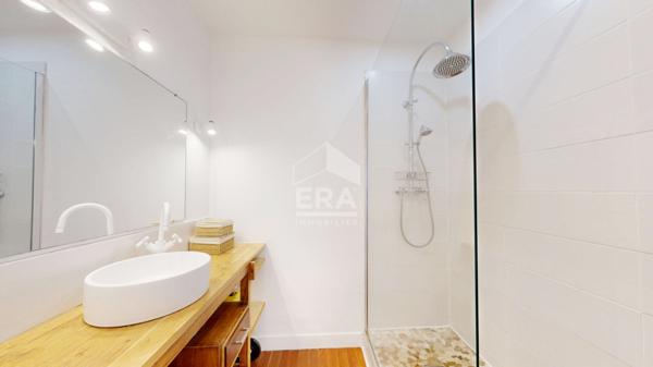 NICE - FLEURS / L. COCHOIS : JOLI 2 PIÈCES AVEC BALCONS ET MAGNIFIQUE VUE DÉGAGÉE