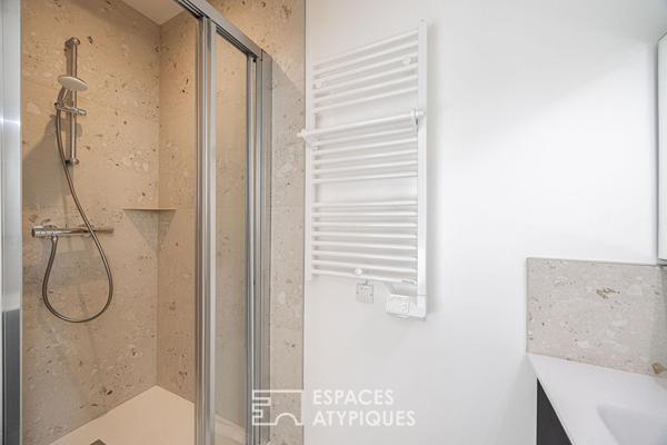 Très beau studio au sein d’une copropriété de standing à Foch