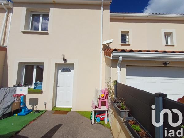 House for sale 4 rooms 83 m² Saint-Martin-la-Plaine