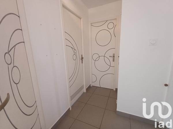 House for sale 4 rooms 83 m² Saint-Martin-la-Plaine